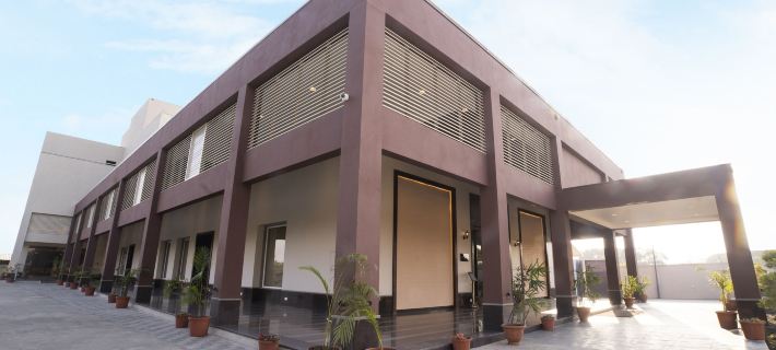 Hotel Rajhans Abhinandan Hotels in Bhopal
