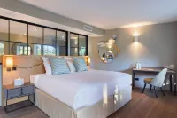 Lou Calen Hotels in Var