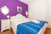 놀라운 바다 전망이 있는 아파트 트로기르 호텔