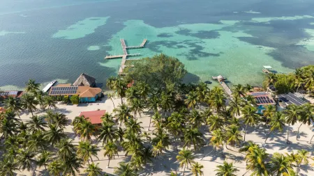 Blue Marlin Beach Resort Отели в г. Дангрига