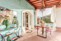 Rondini Farmhouse in Chiatri