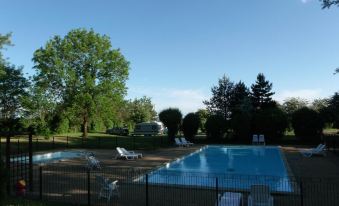 Camping de la Croix d'Arles