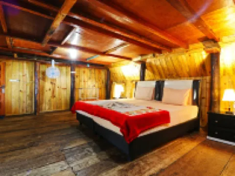 Tuk Tuk Timbul Bungalows Hoteles en Simanindo