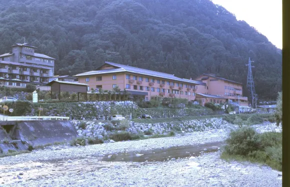 湯多利裏伊那華日式旅館