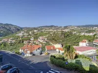 Torre Palace II by Atlantic Holiday Hotel in zona Madeira Green Train