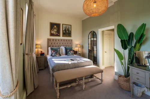 Prince of Burford Hotels in Minster Lovell