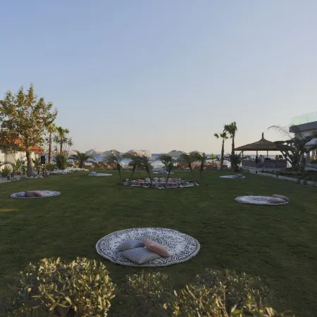 Glenn Hotel & Beach