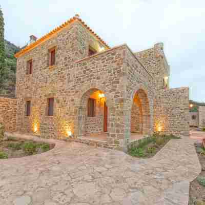 Brazzo di Maina Hotel Exterior