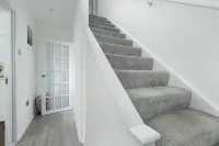 Skyvillion - 2Bed House W/Grdn&Parking in Hatfield