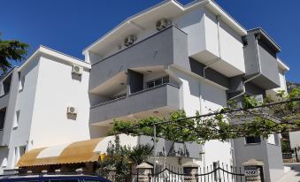 Apartments Kojic