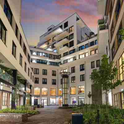 A-One Homes – Sommerro Hotel Exterior