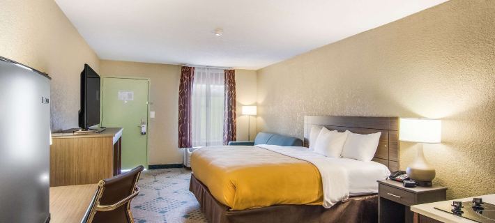 Suburban Studios Hotel Kingsland Near I-95 Hotels in Kingsland