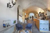 Palazzo Circolone Hôtels à : Giuggianello