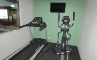 Super 8 by Wyndham Rock Springs - Gym
