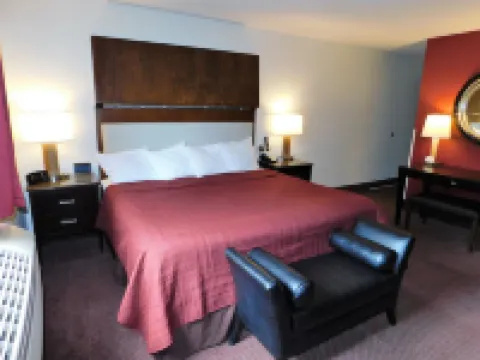 The Covered Bridge Inn Hotels in Windham County