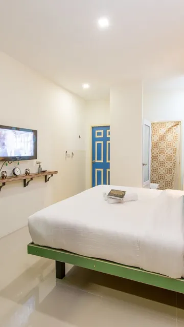 ห้องดีลักซ์ เตียงใหญ่ 1 เตียง