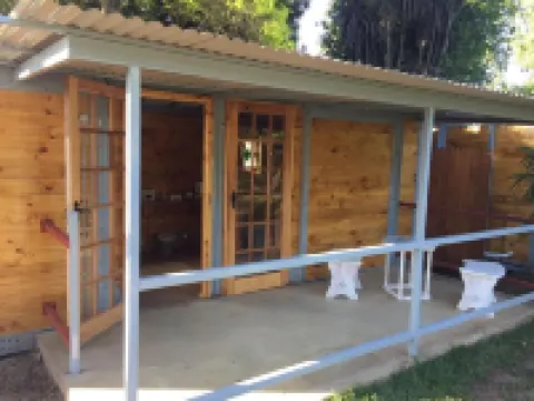 Sunbird Guest House โรงแรมในHowick