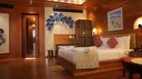 Sandyy Wavess Beach Resort Hotels in Havelock Island