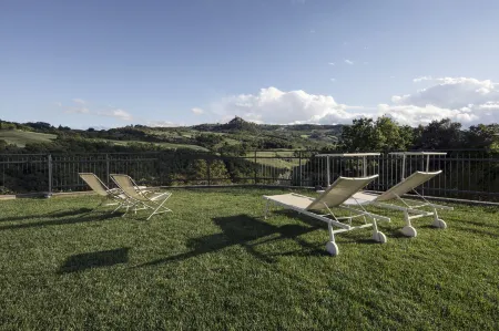 La Posta Hotel & Thermal Spa Отели рядом с достопримечательностью «Val d'Orcia»