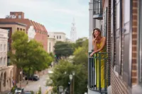 The Charleston Place - Romantic