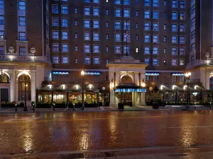 암웨이 그랜드 플라자 호텔 큐리오 컬렉션 바이 힐튼