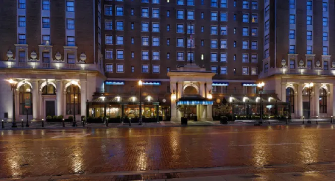 アムウェイ グランド プラザ キュリオ コレクション バイ ヒルトン