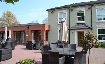 The Dewdrop Inn