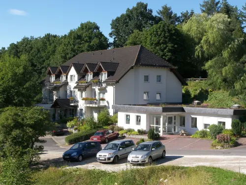 Hotel & Restaurant 2tHEIMAT Hotels in Morbach