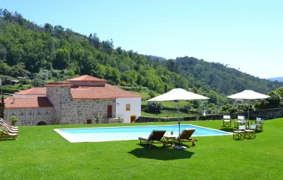 Casa da Portela de Sampriz Hotels in 