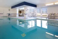 Hampton Inn & Suites Ft. Wayne-North - Pools