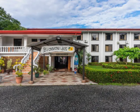 Jaco Laguna Resort & Beach Club Hoteles en Jacó