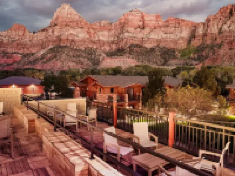 เคเบิล เมาน์เทน ลอดจ์ โรงแรมในสปริงเดล