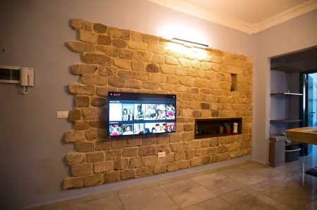 InnTown Отели в г. Borj El Chmali