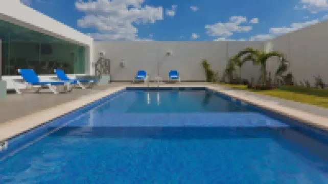 梅尼達智選假日酒店