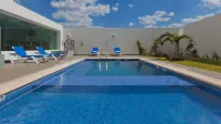 Holiday Inn Express Merida Hotels in Xcanatún