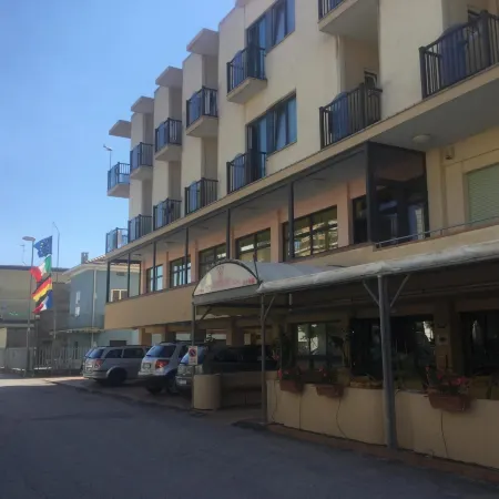 Hotel Diamante 5 Minuti Dalla Fiera di Rimini Отели рядом с достопримечательностью «Визербелла»