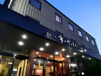 Suigetsurou Hotel Tonami Agriculture,Fishing Training House 주변 호텔