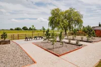 Creeksea Place Barns