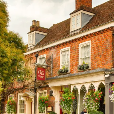 The Old Vine Hoteles cerca de Catedral de Winchester
