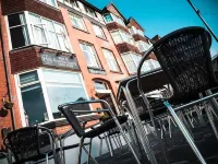 HQ Bar & Restaurant Hotels in Douglas