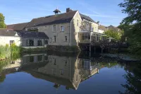 Auberge du Manet Hotels in Voisins-le-Bretonneux