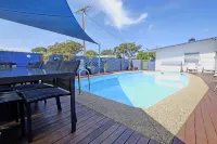 Bali Hi Motel Hotels in Tuncurry