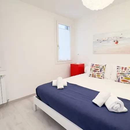 Maison de La Brodeuse by Ca-Sa Check