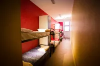 Youth Station Hostel Hotel di 
