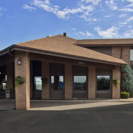 Christopher Inn and Suites