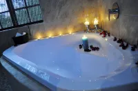 Waterfalls Boutique Hotel - โรแมนติก