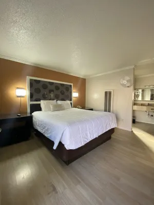 Budget Inn at the Heavenly Gondola