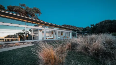 Avalon Coastal Retreat