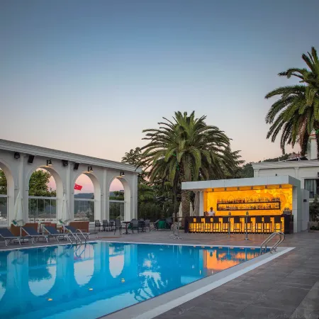 Northdoor Hotel