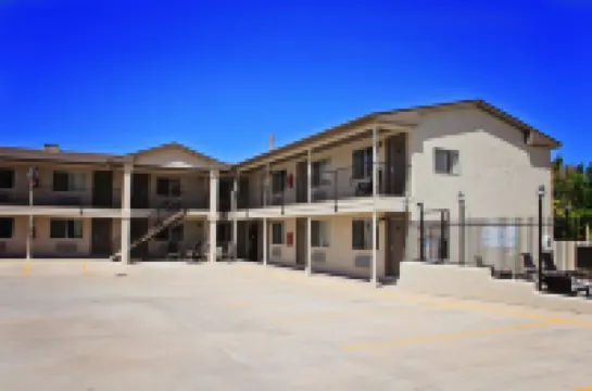 โบเวน โมเทล